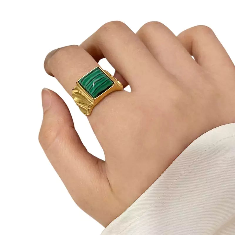 bague chevalière pierre malachite or, cadeau de lithothérapie homme ou femme