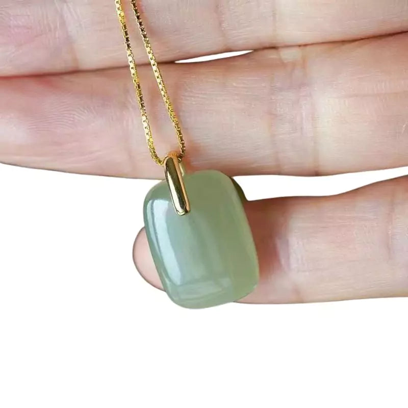 collier pierre de Jade "Sérénité Carrée", cadeau
