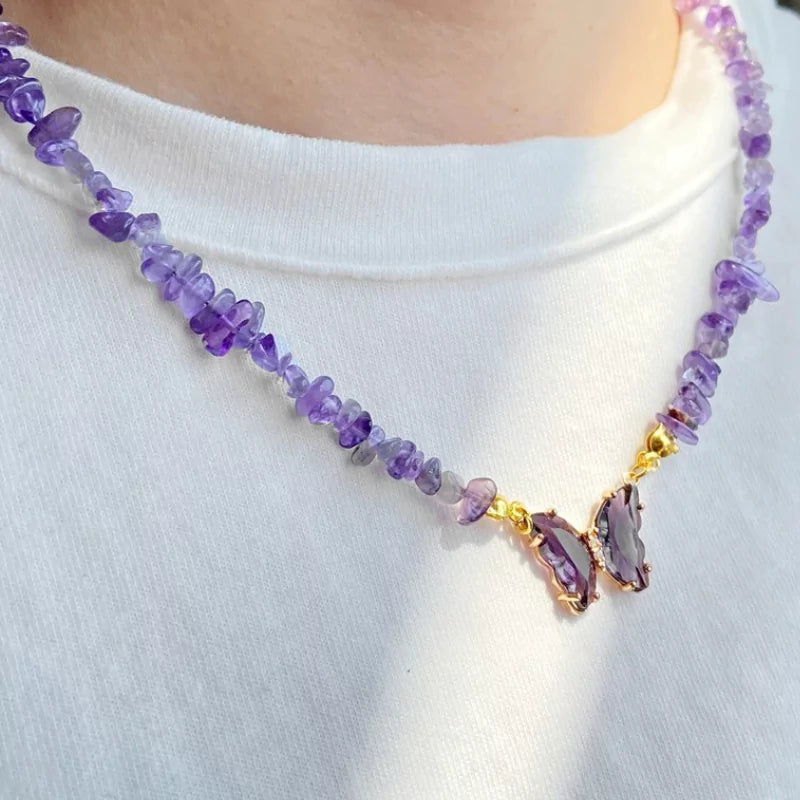 collier Pierres améthyste et papillon "butterfly", cadeau de lithothérapie pour femme et ados