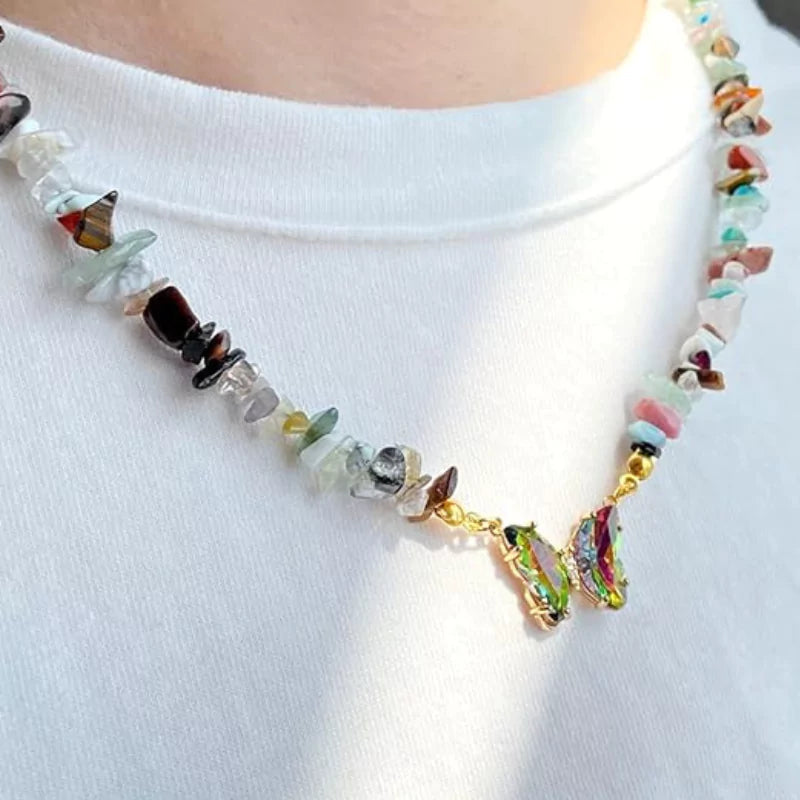 collier Pierres quartz multicolore et papillon "butterfly", cadeau de lithothérapie pour femme et ados